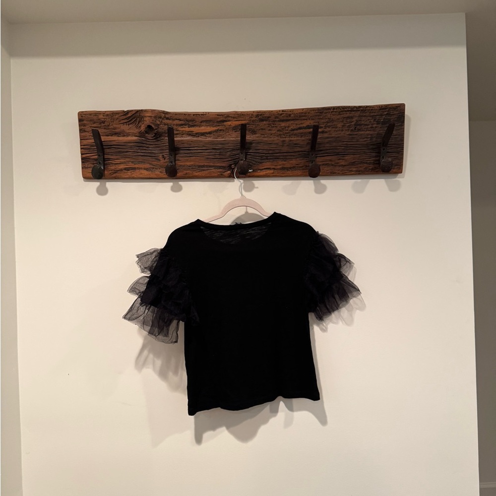 Super cute black blouse - Picture 4 of 7